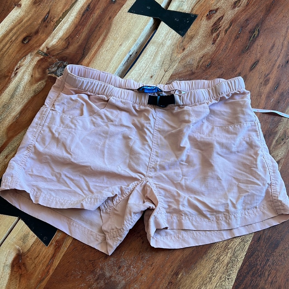 Kavu shorts size medium